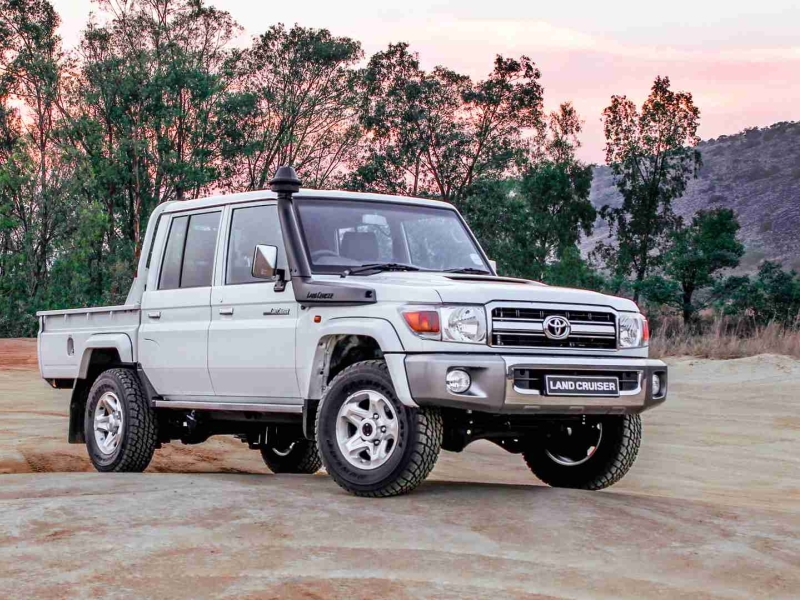 Toyota land cruiser 70